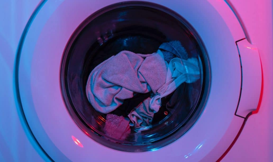 prévenir décoloration vêtements lessive